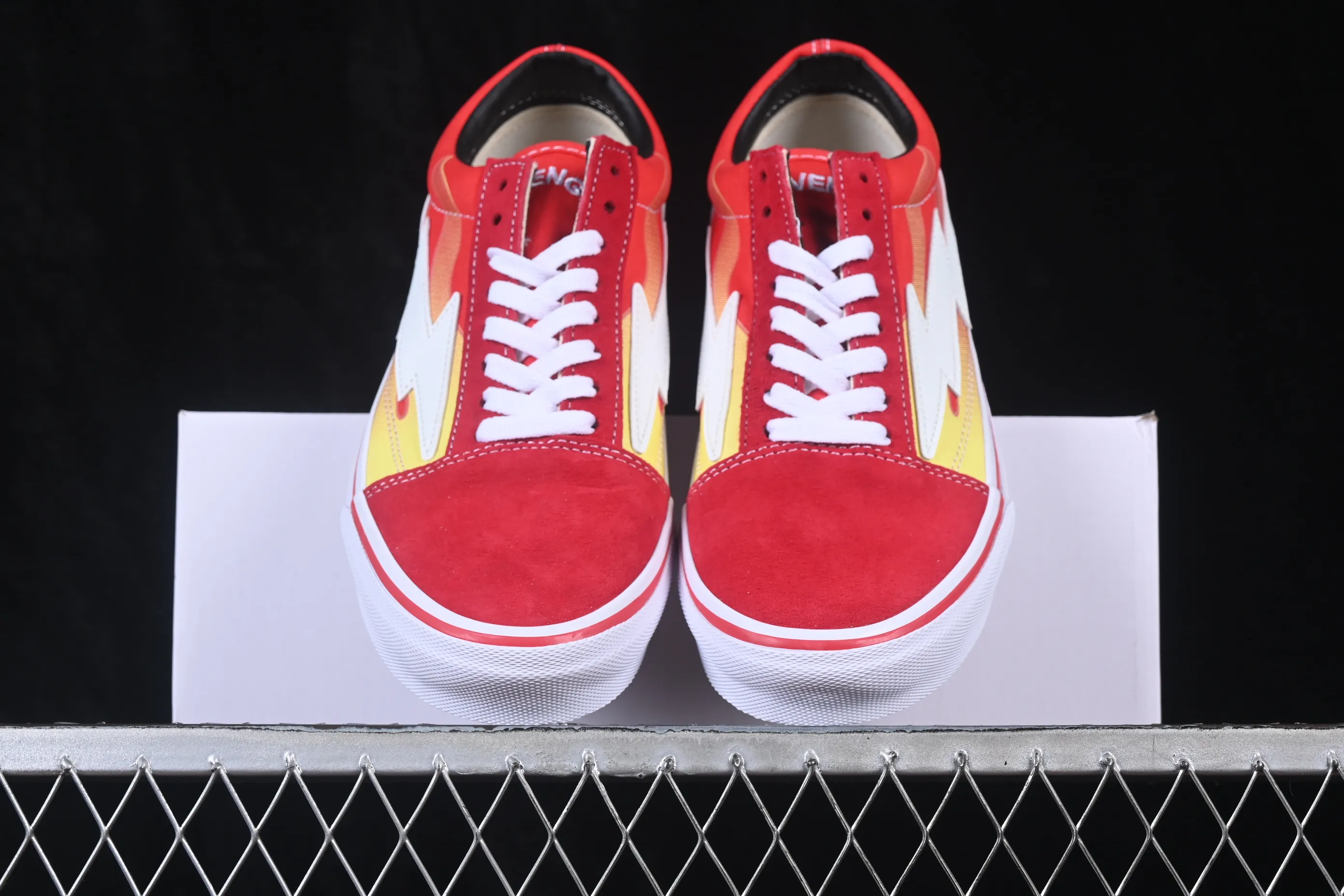 All categories Vans Vans series Vans Low Vans low-top Revenge x Storm Old Skool Lightning joint low-top casual sneakers Red Flame